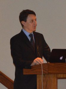 Expert neurosurgeon talks stroke treatments with island residents item-thumbnail